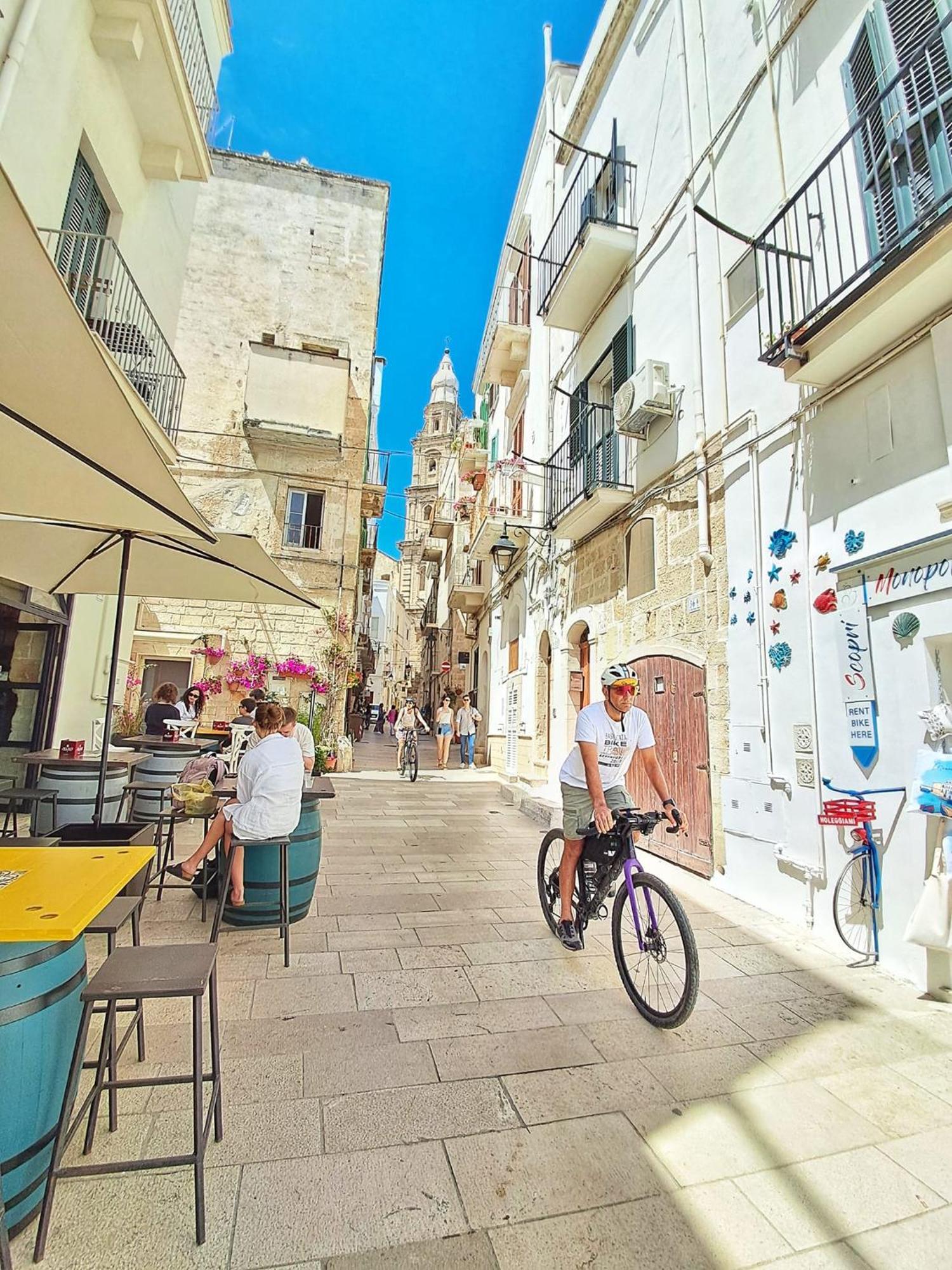 Fd Apartments - Zoe Prestigioso Appartamento Vicino Alla Stazione E Al Centro Monopoli Dış mekan fotoğraf